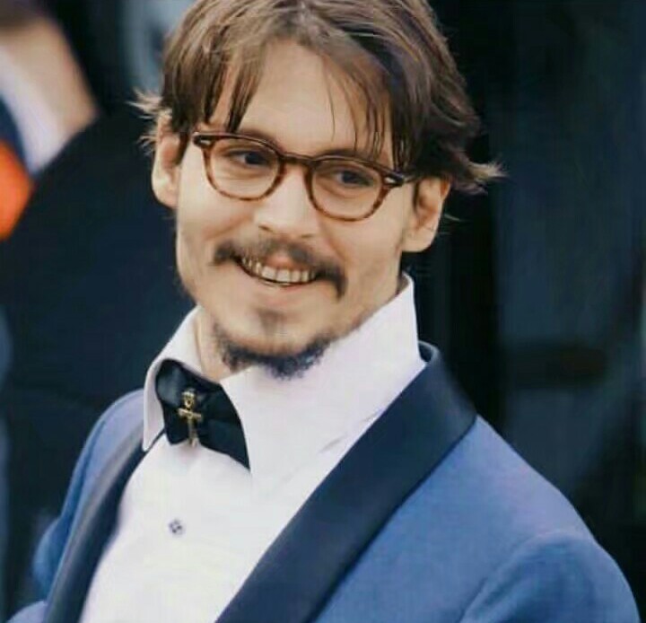 看照片哈哈哈
johnnydepp