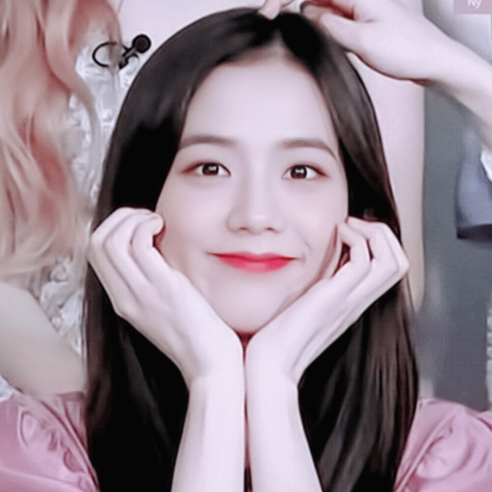 金智秀
©®权烈