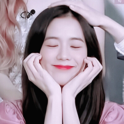 金智秀
©®权烈