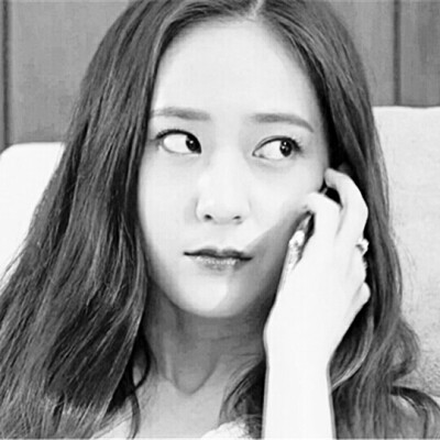 我只剩一支烟了 却还要熬过一生