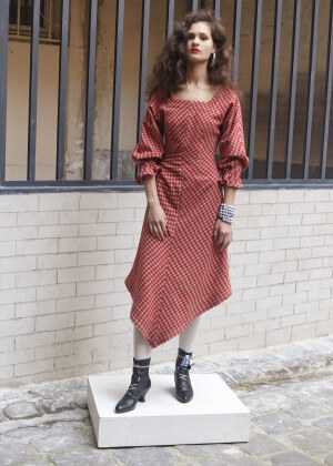 虾拼：人人都是设计师
圆服装设计师的品牌梦