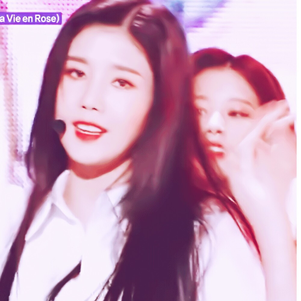 权恩妃头像
二传标明dt林舒妍