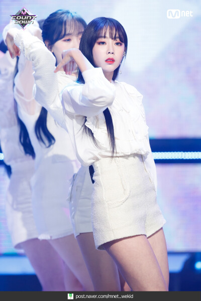 Lovelyz 徐智秀
