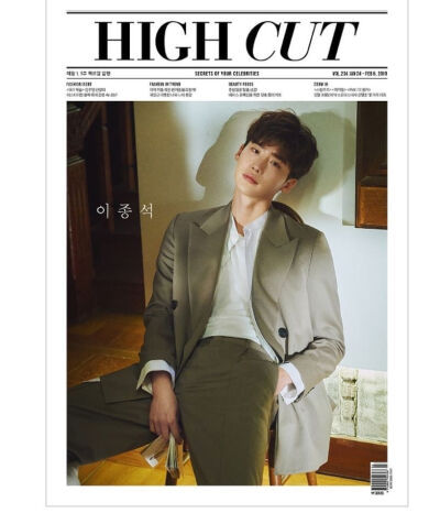 李钟硕
画报匠人上线
HIGHCUT 234期封面