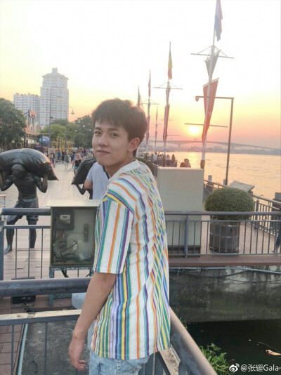 张耀.Gala