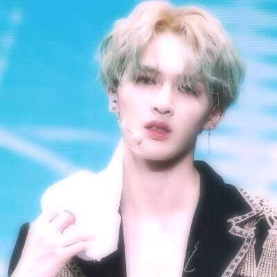 朱正廷头像，拿图点赞