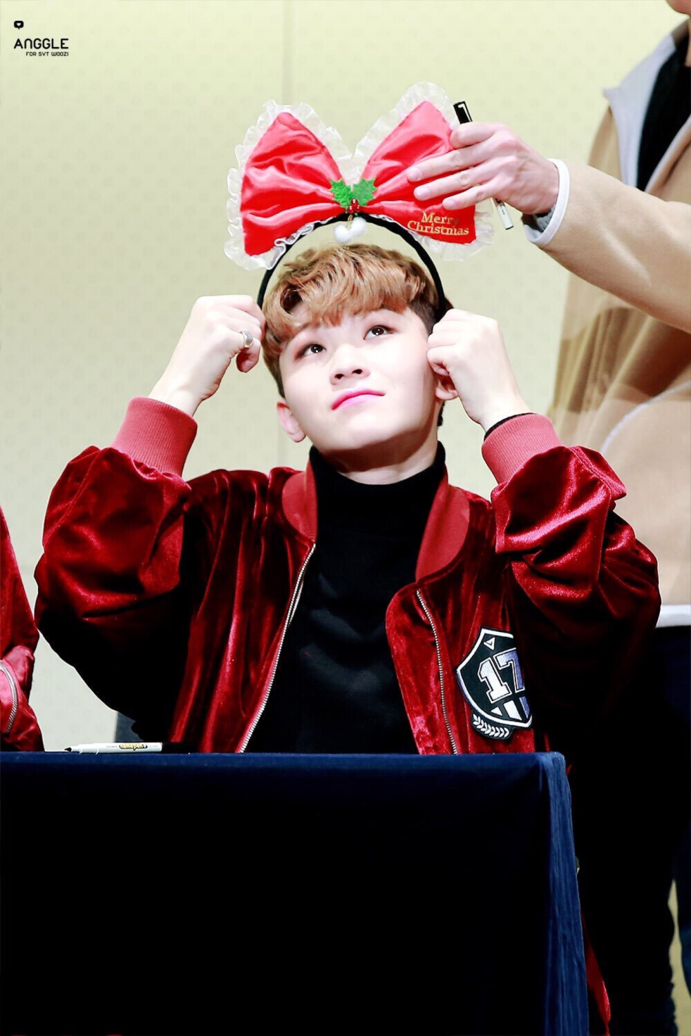 Seventeen
Woozi
李知勋