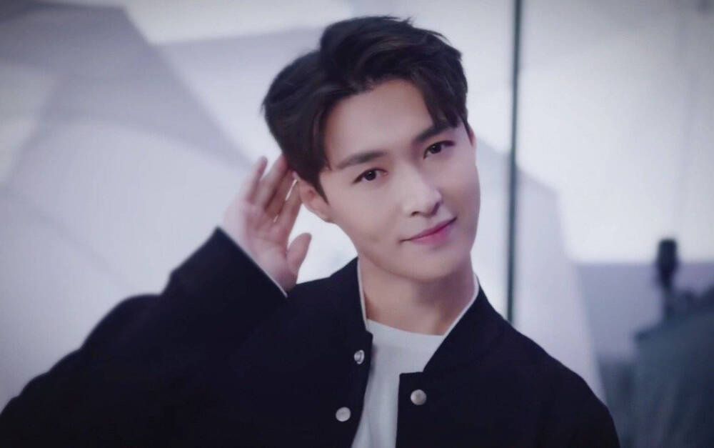 LAY ZHANG