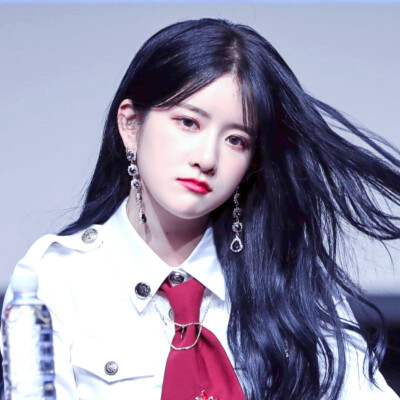 林纾妤
秋所静/exy