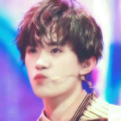 易先生眼里有我