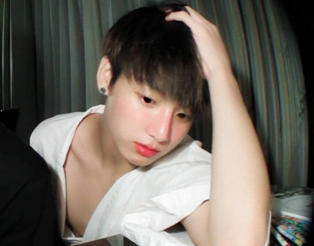 田柾国/小国/JUNGKOOK/JK
图源微博 拿图点赞收藏