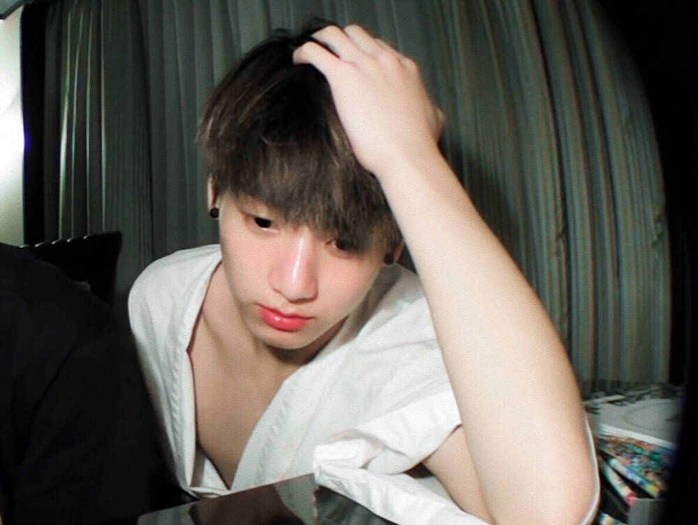 田柾国/小国/JUNGKOOK/JK
图源微博 拿图点赞收藏