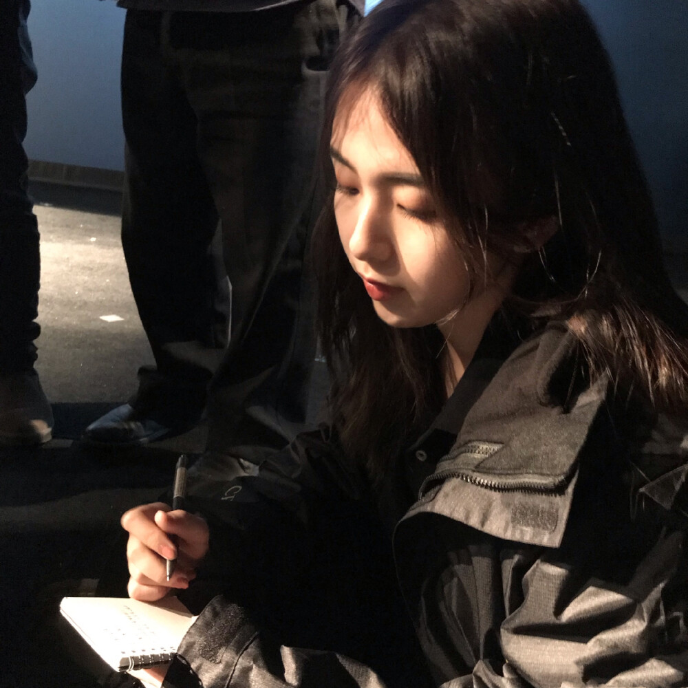 我好胖嘤 脸好大……