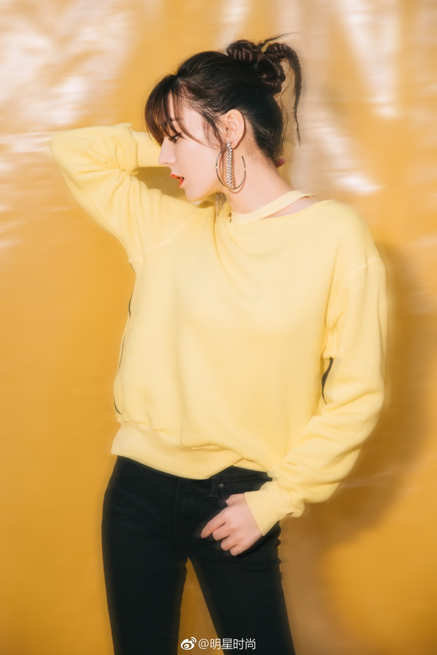 迪丽热巴／良品铺子