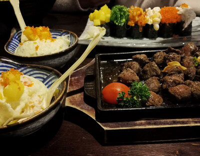 一家日料的美食