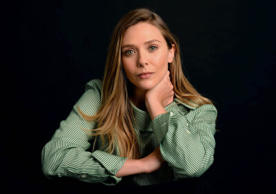 elizabetholsen「USA TODAY」写真