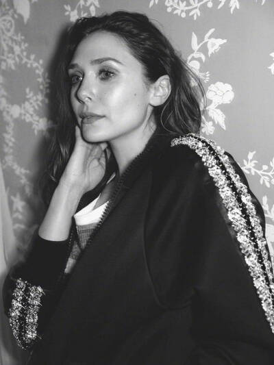 奥妹Elizabeth Olsen「The Sunday Times Style」杂志写真