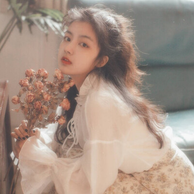 女头//您的挽辞