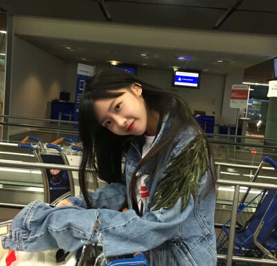 女头//您的挽辞