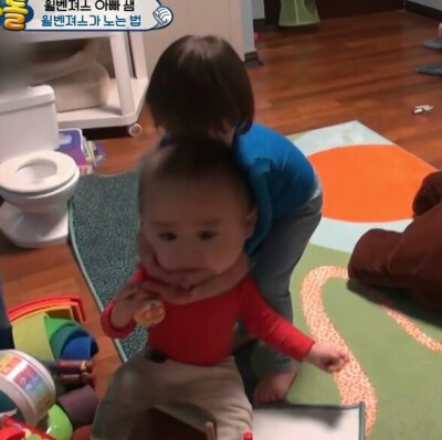 《超人回来了》
◎本特利