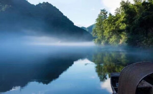 山山水水，水水山山。