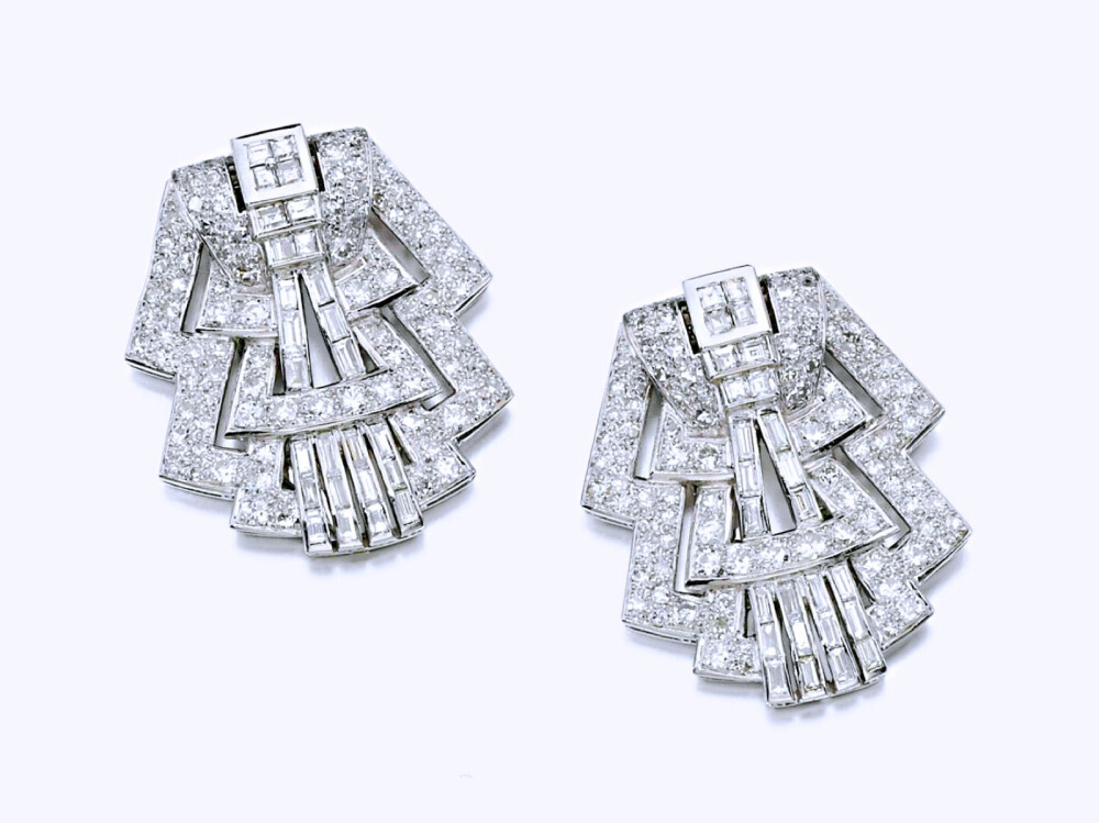 装饰艺术风格double clips，1925年