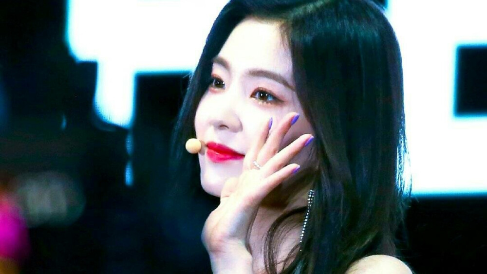 裴珠泫橙光背景
＃沈肆叙