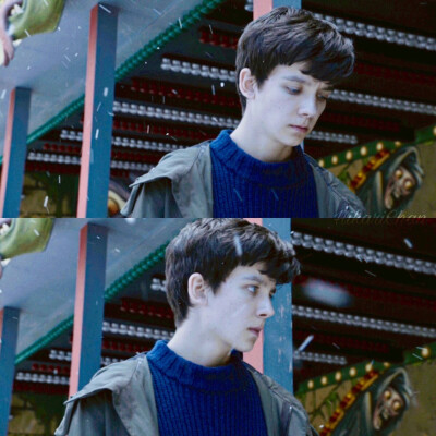 Asabutterfield《佩小姐的奇幻城堡》