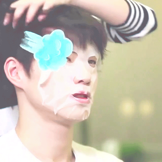 搜白敬亭却跳出来魏大勋，嗯哼？