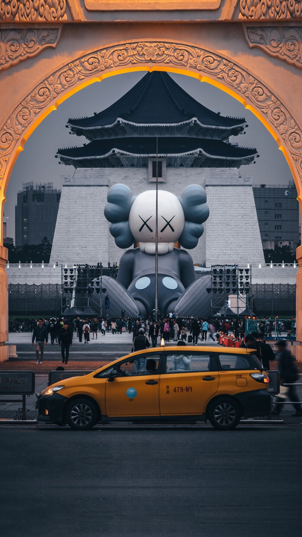 KAWS