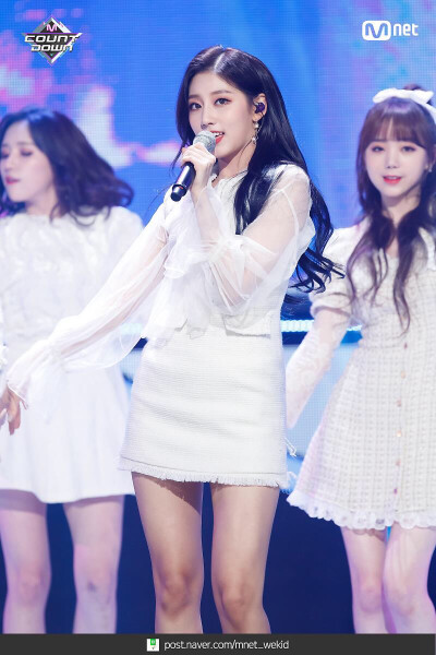 Lovelyz 郑艺仁