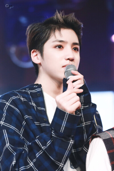 郑禹硕wooseok/Pentagon
cr logo