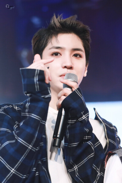 郑禹硕wooseok/Pentagon
cr logo