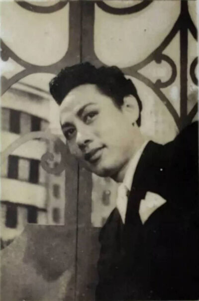 风流小生白云
出生在新加坡的杨维汉，自1938年涉足影界，翌年到上海，1939-1942年演了十八部电影。1947年到香港，1964年《潘金莲》，他演完西门庆后息影。1965年离港，定居台湾，改行经商。