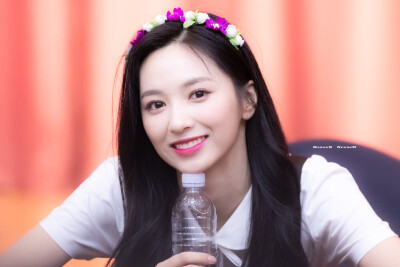 Cherry bullet 智媛 jiwon