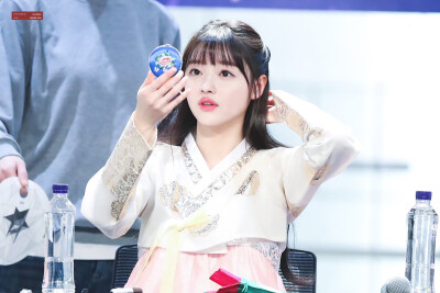 yooa 刘是我 ohmygirl