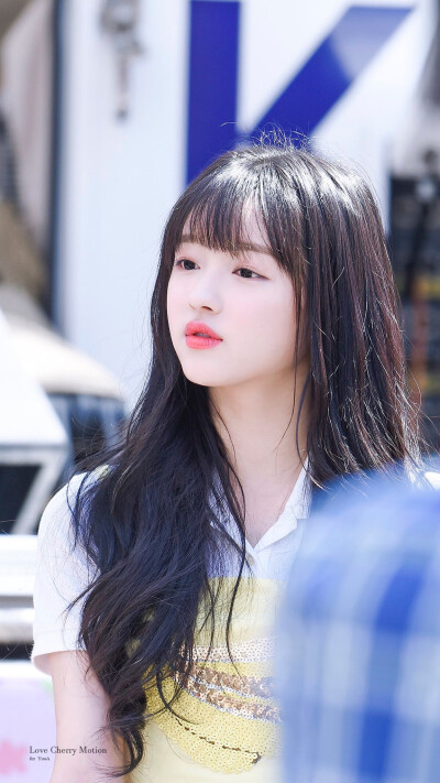 yooa 刘是我 ohmygirl