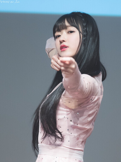 yooa 刘是我ohmygirl