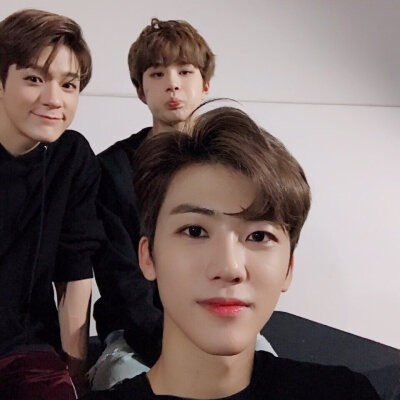 李帝努 & 金延佑 & 罗渽民