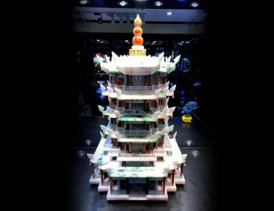 裴英利作品《更上一层楼》