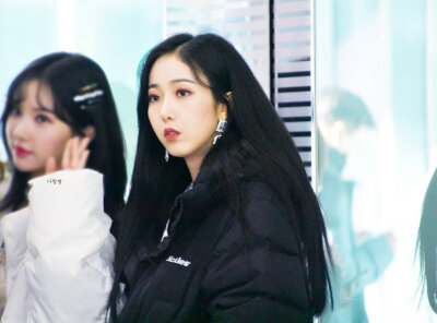 黄恩妃Sinb