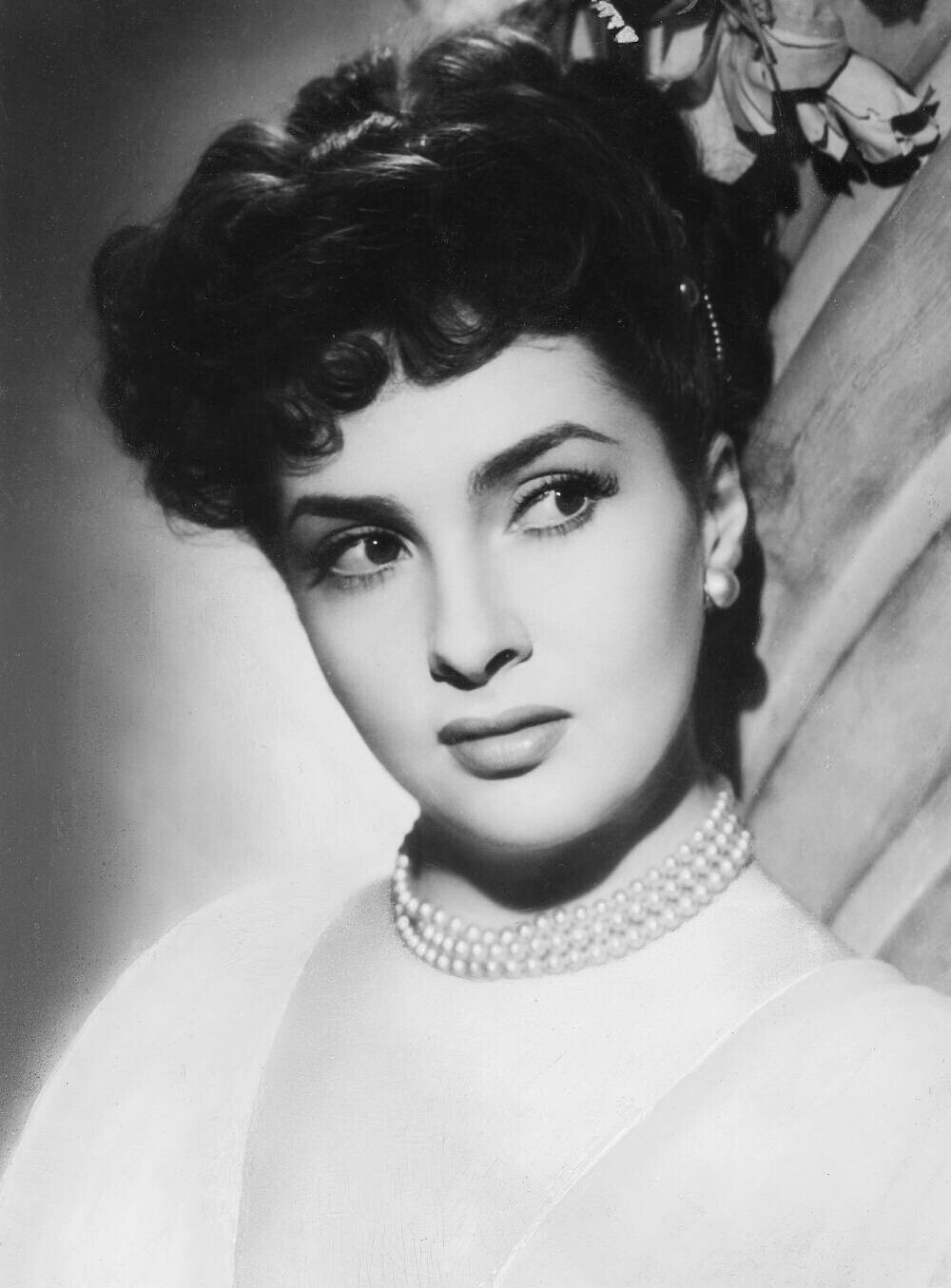 Gina Lollobrigida ​​​