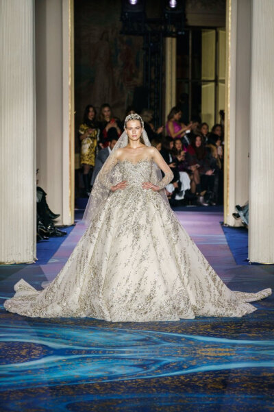 祖海·慕拉 Zuhair Murad 2019春夏高级定制发布秀