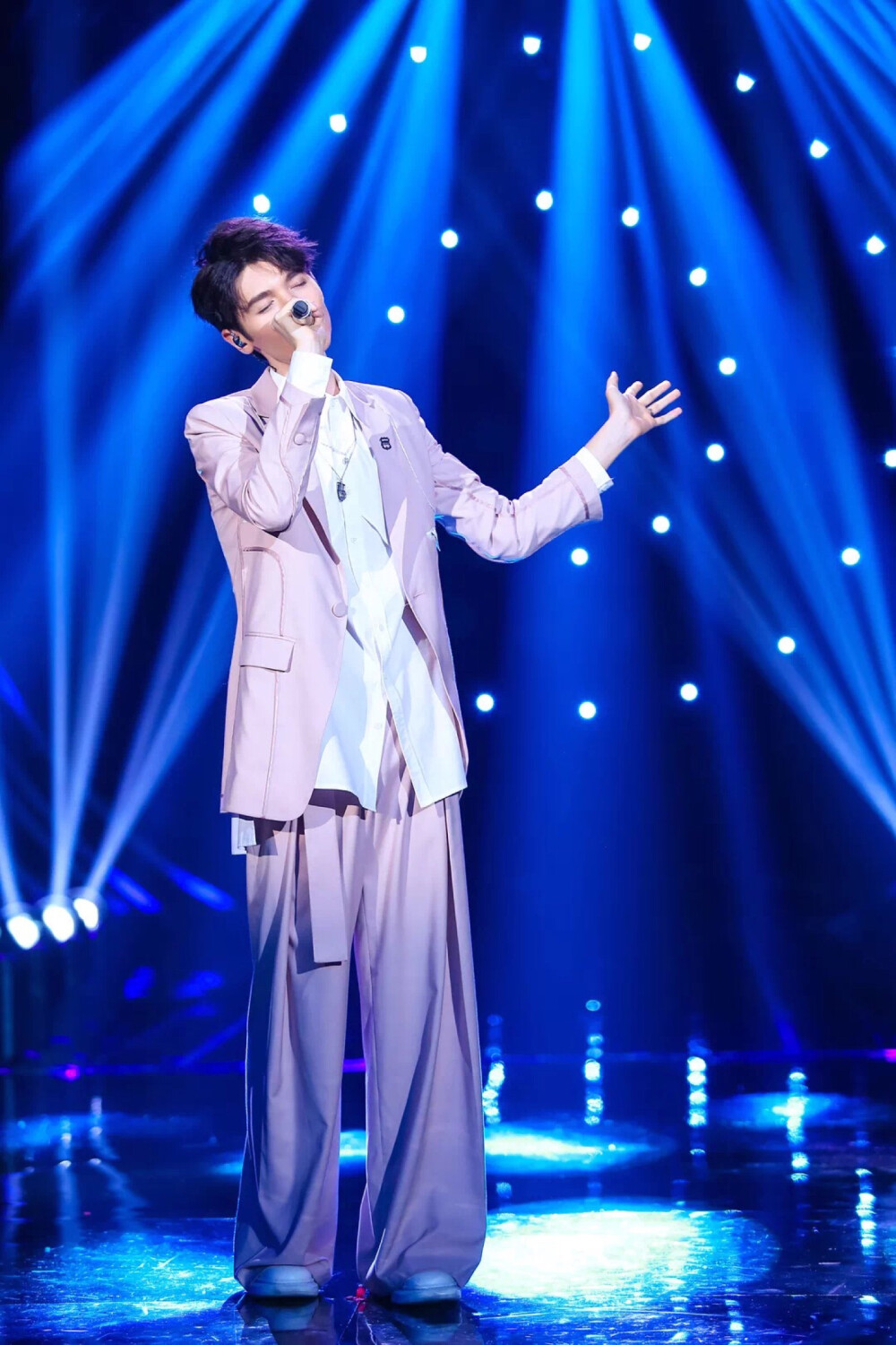 Kristian Kostov 克里斯蒂安·科斯托夫
“00后迪玛希” 歌手 我是歌手