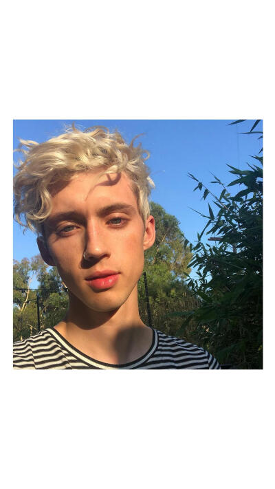 Troye Sivan ins搬运 高清壁纸