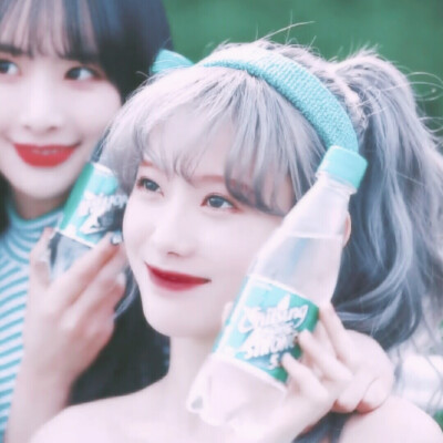 李露朵头像/by沈灿阳