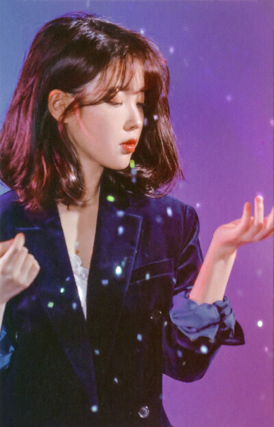 IU