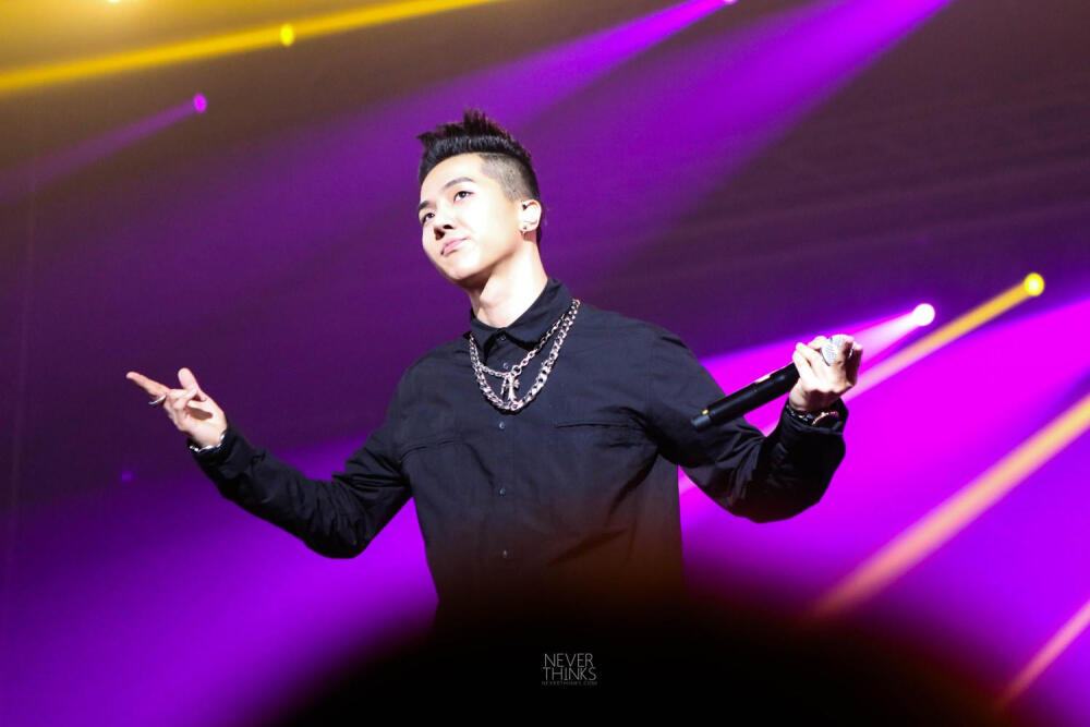 宋旻浩 MINO
⚘140301 2014 2NE1 WORLD TOUR AON 嘉宾⚘
✨ⓌⒾⓃⓃⒺⓇ✨