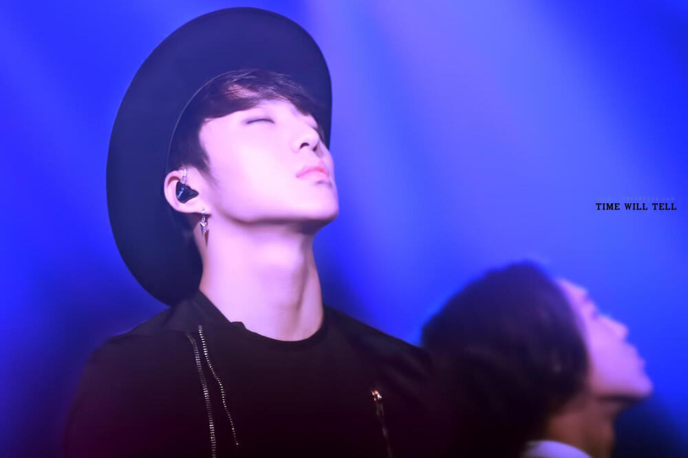 姜昇润 YOON
⚘140301 2014 2NE1 WORLD TOUR AON 嘉宾⚘
✨ⓌⒾⓃⓃⒺⓇ✨