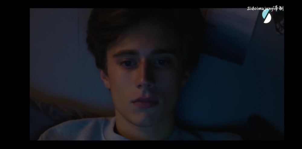 SKAM France 11P
两个孤独的人遇到了彼此，相爱，再到相互救赎...
兔兔的颜太美好了啊啊啊
B站自截